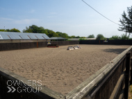 CG010924-94 - Chris Gordon Stable Visit